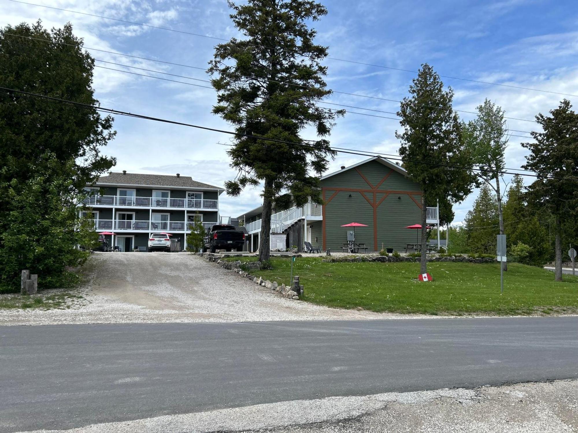 Escarpment Heights Motel Tobermory Luaran gambar