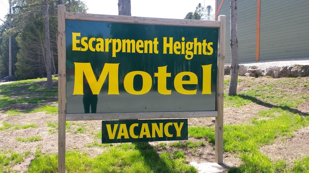 Escarpment Heights Motel Tobermory Luaran gambar